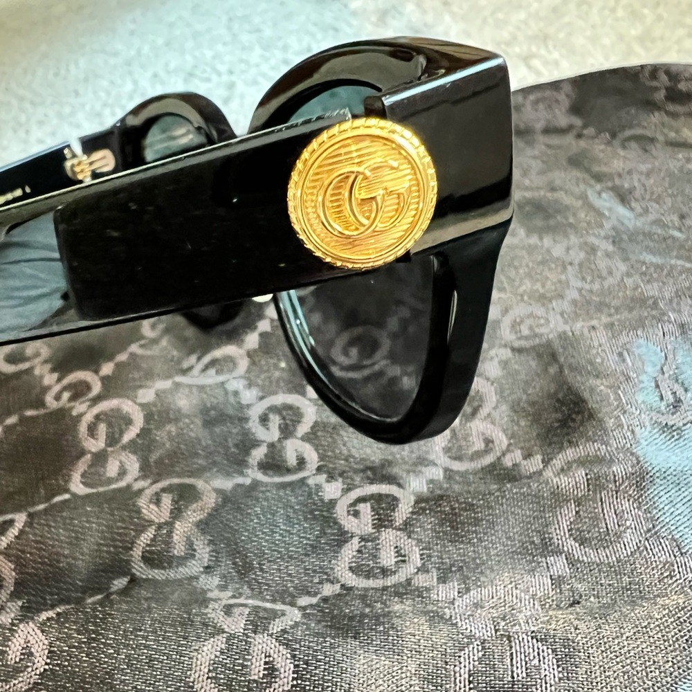 Gucci 1409 Sunglass - Picture 7 of 16